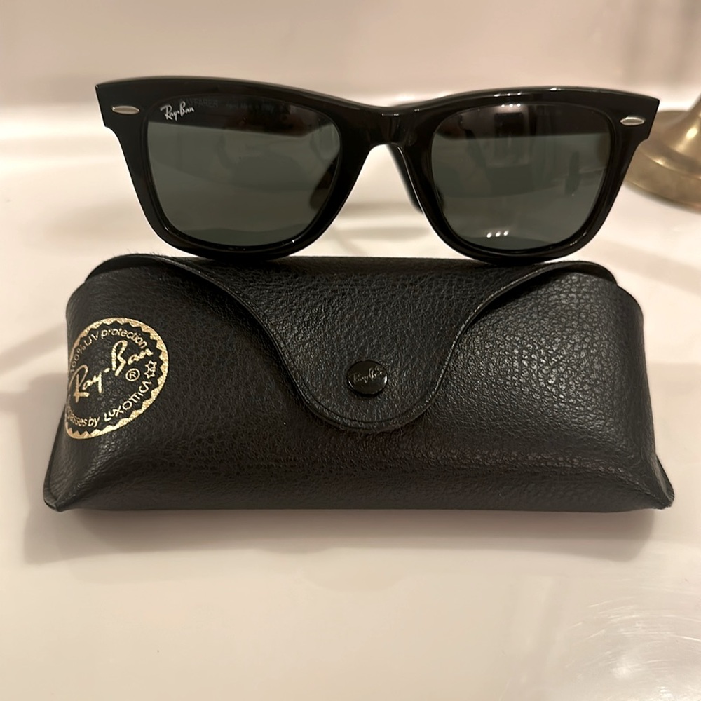 Ray-Ban Wayfarer Sunglasses